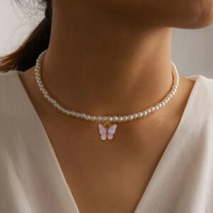 Collier de perles avec nœud papillon en opale