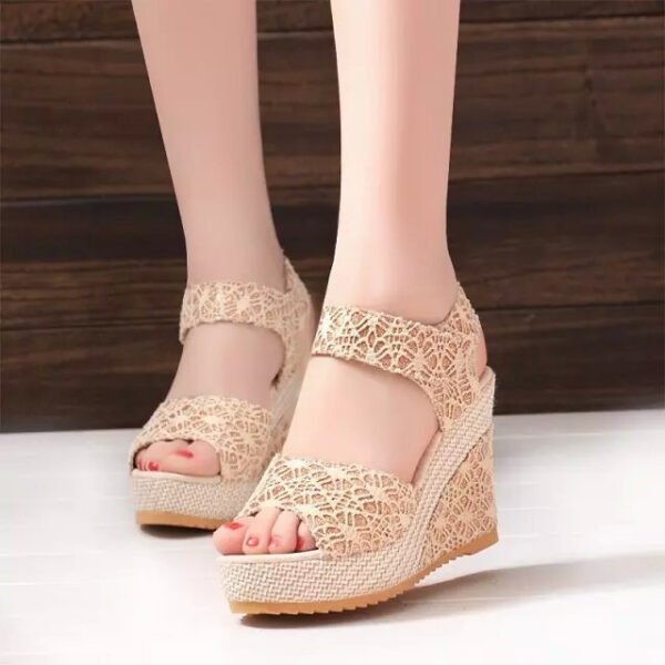 Sandales à talons haut