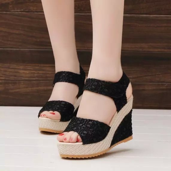 Sandales à talons haut