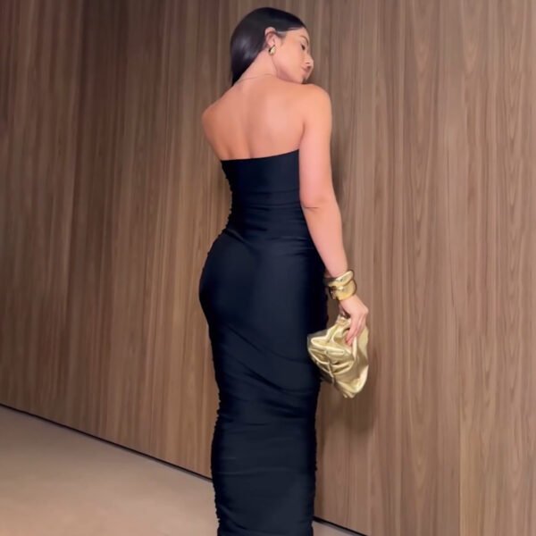 Robe à col en V